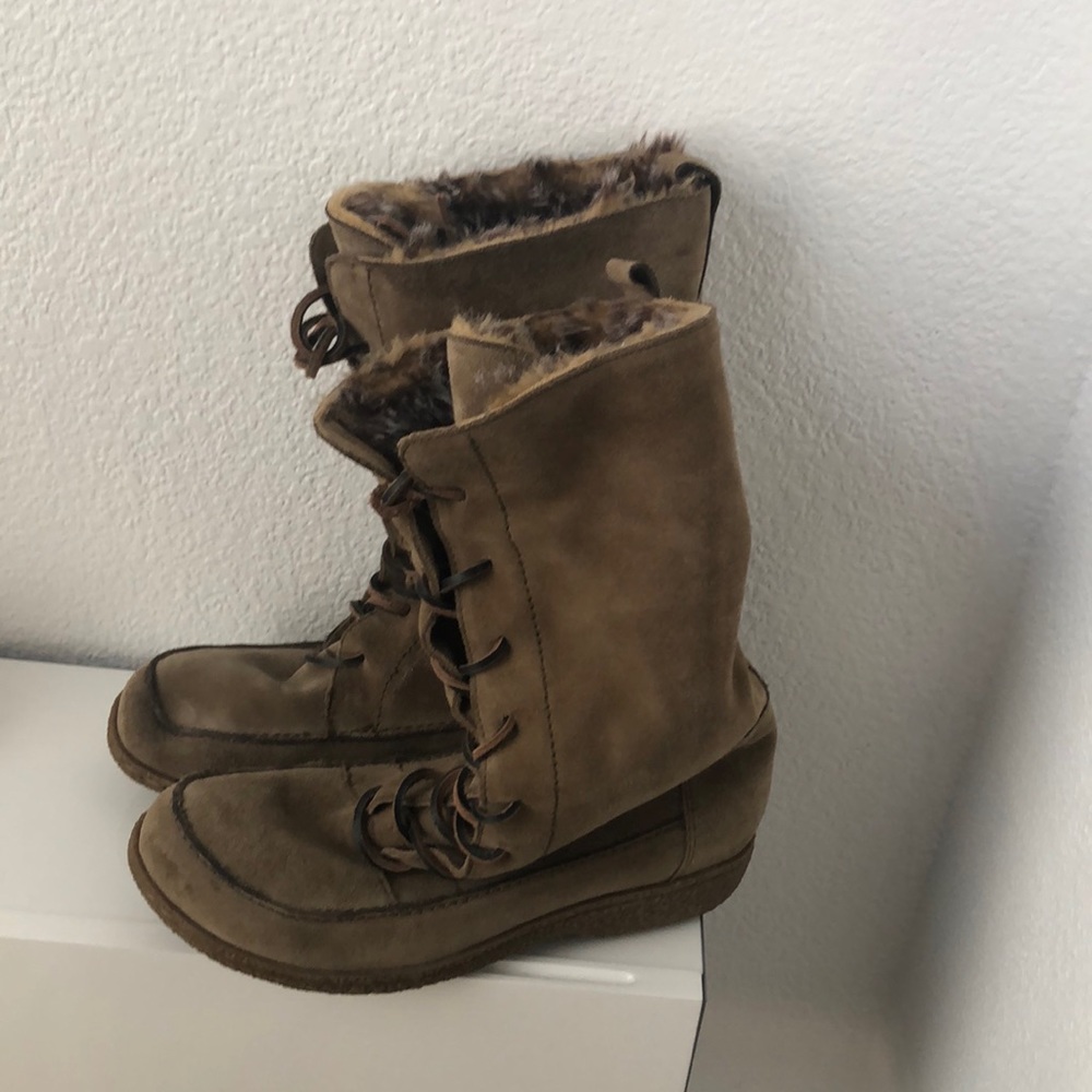 Size 9 Sam Edelman Suede boots with warm lining
